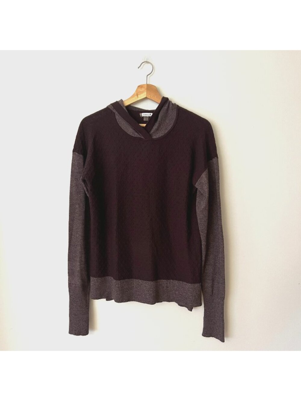 Smartwool Women's Shadow Pine Hoodie Wool Blend Sweater Black Cherry Size Small